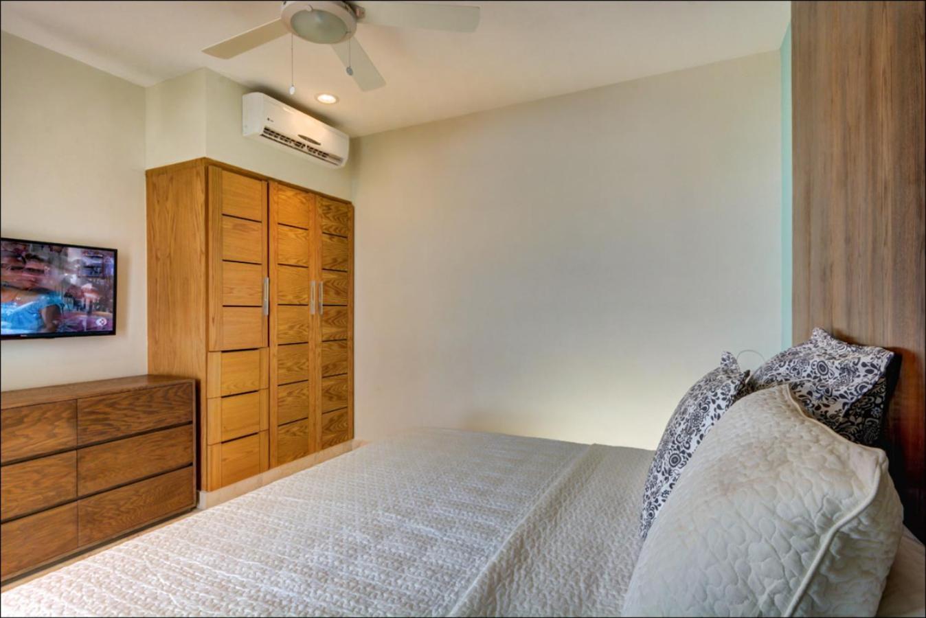 Anah Suites By Las Flores Vacation Rentals Плая-дель-Кармен Экстерьер фото