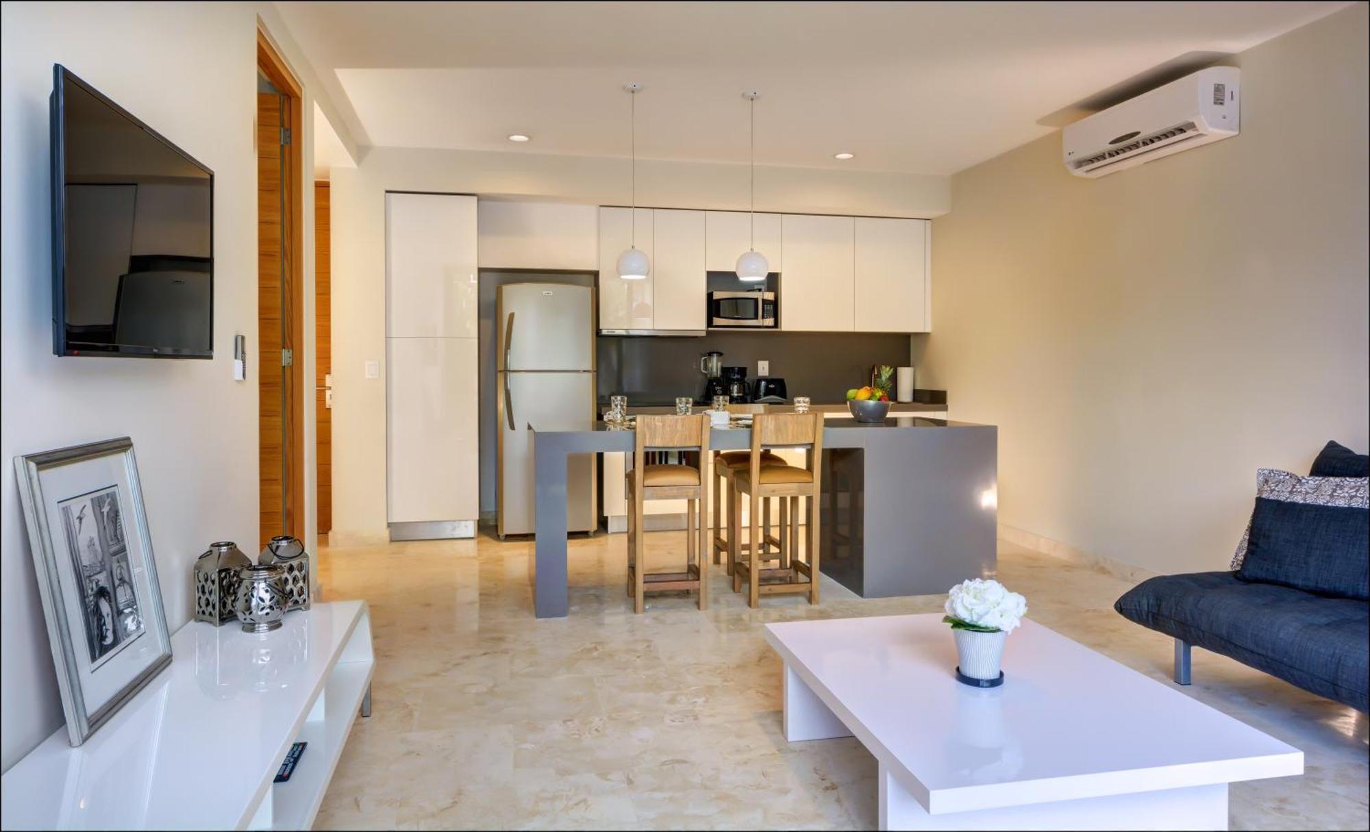 Anah Suites By Las Flores Vacation Rentals Плая-дель-Кармен Экстерьер фото
